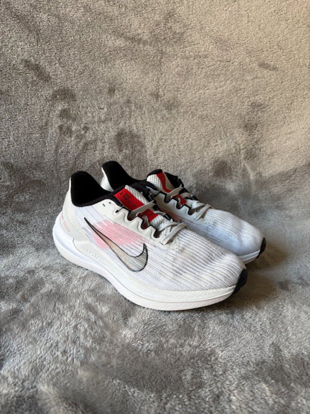 Men's 8/Women's 9.5 Nike Winflo 9 Running Shoes White/Pink/Black